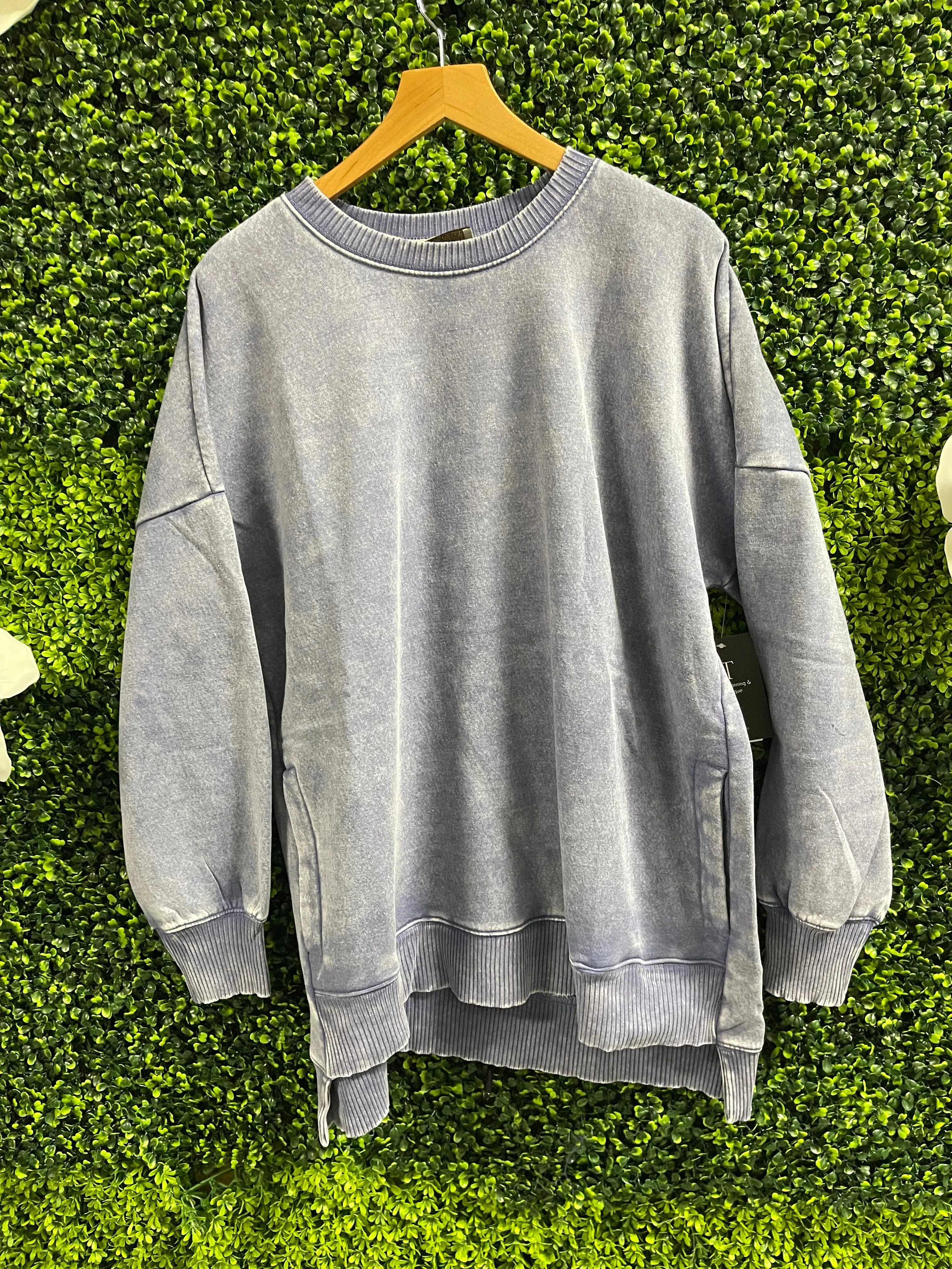 Acid Wash Fleece Hi-Low Hem Pullover