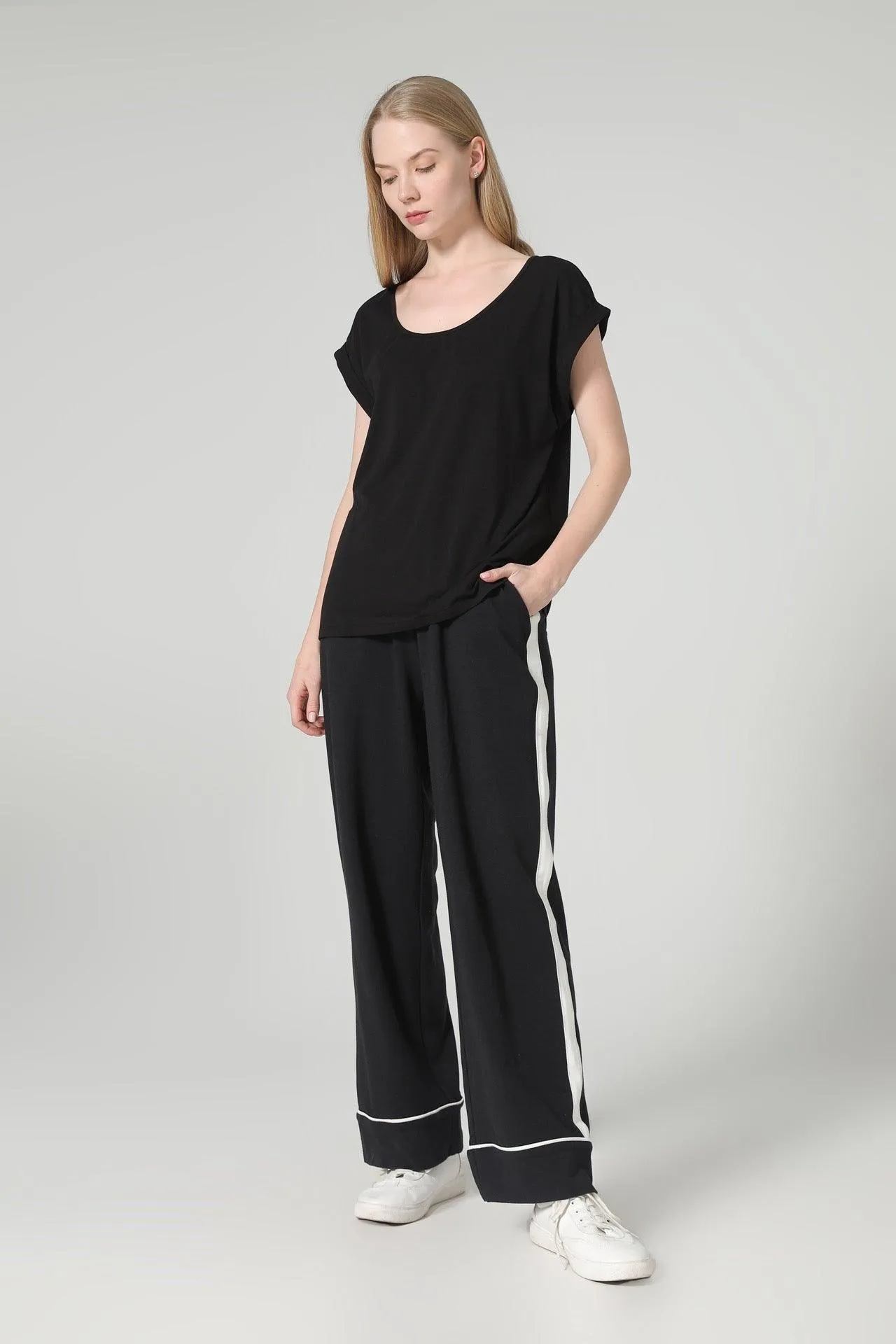 Bamboo Contrast Stripe Wide Leg Sweatpant