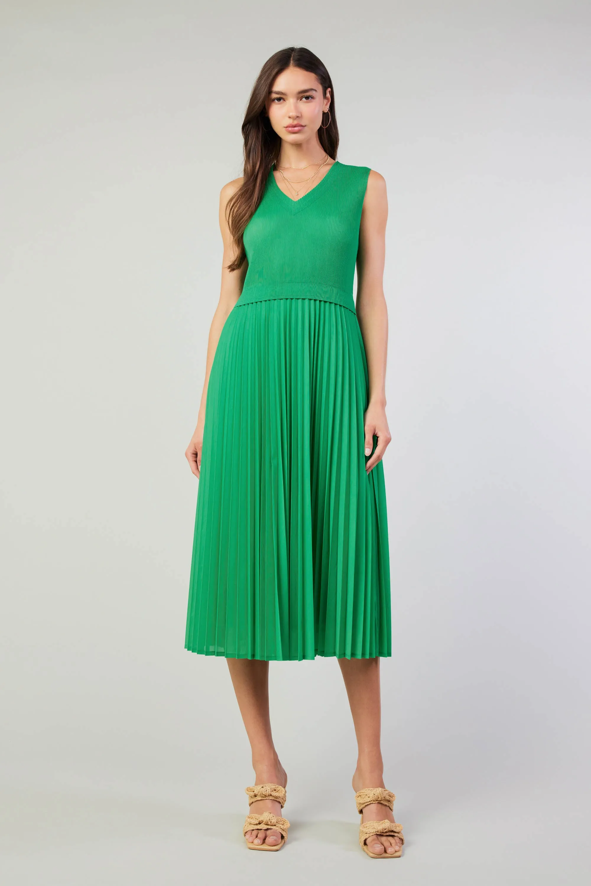 Cari Ribbed Contrast Pleated Dress