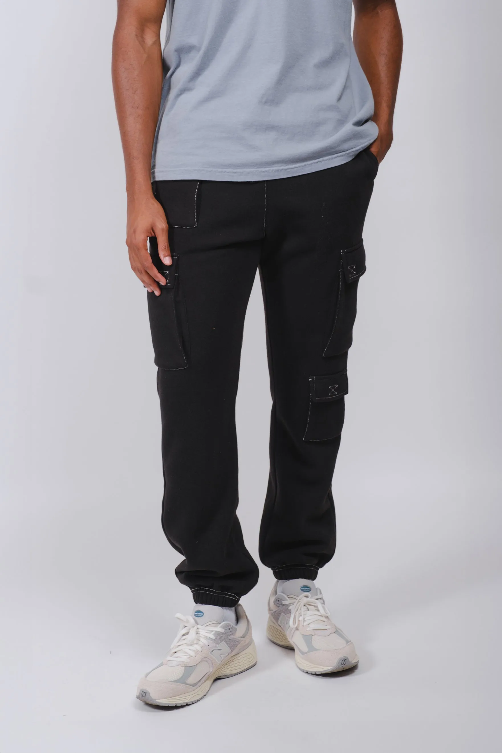 Contrast Stitch Cargo Sweatpant