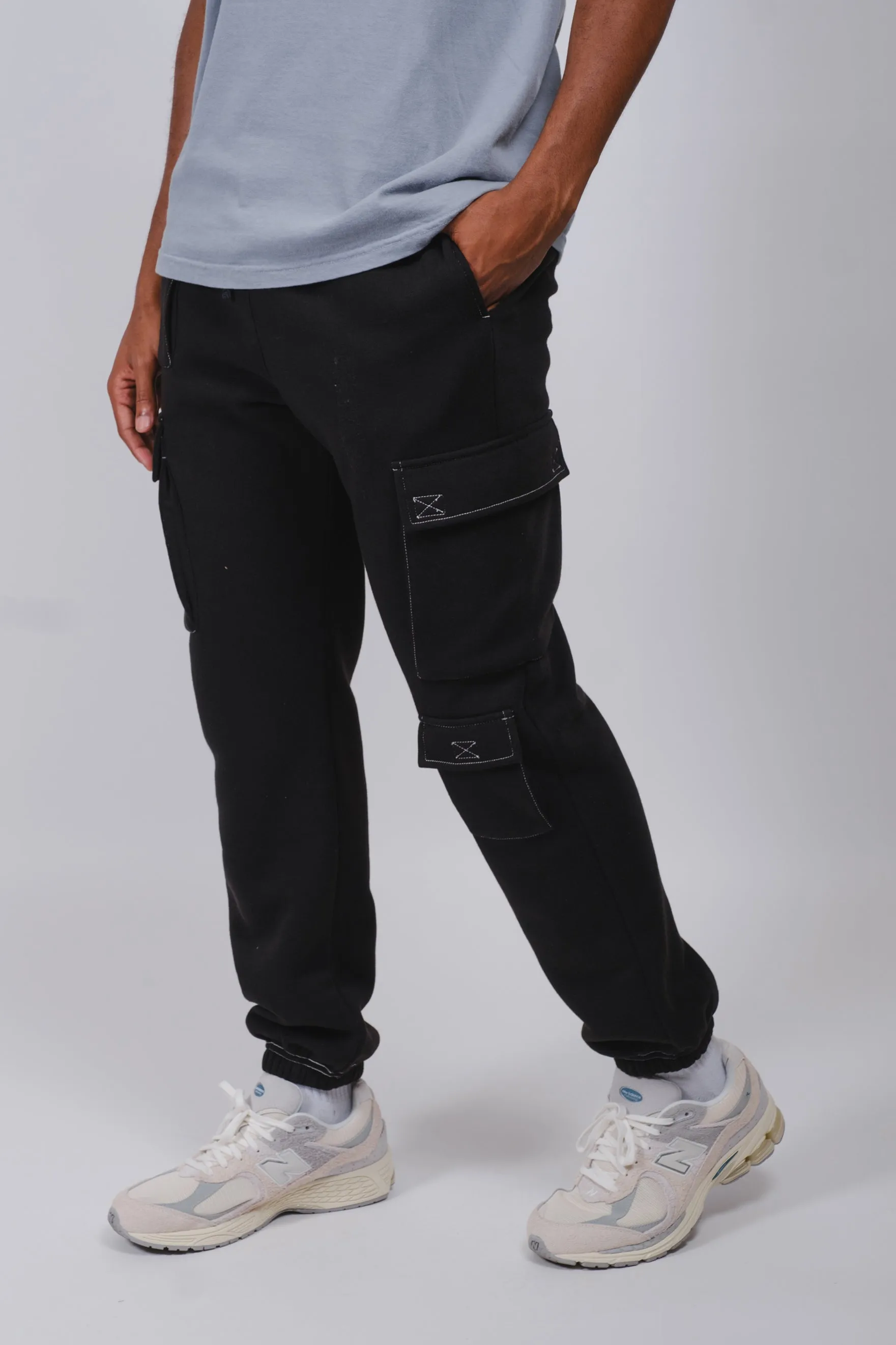 Contrast Stitch Cargo Sweatpant