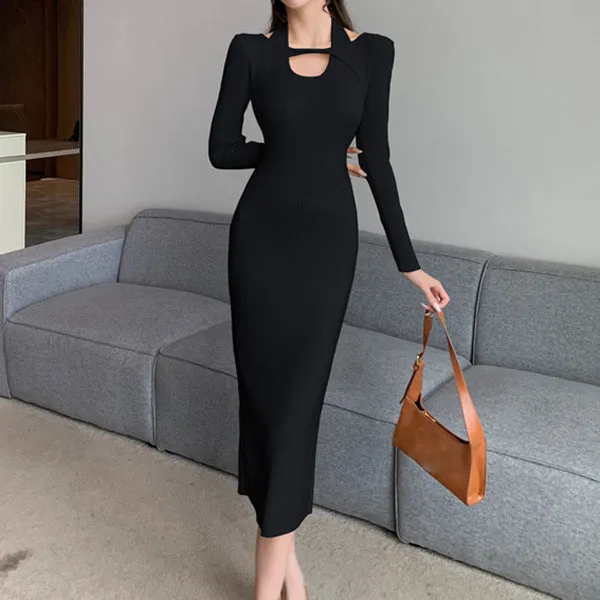 Halterneck Off-Shoulder Slim Fit Knitted Dress