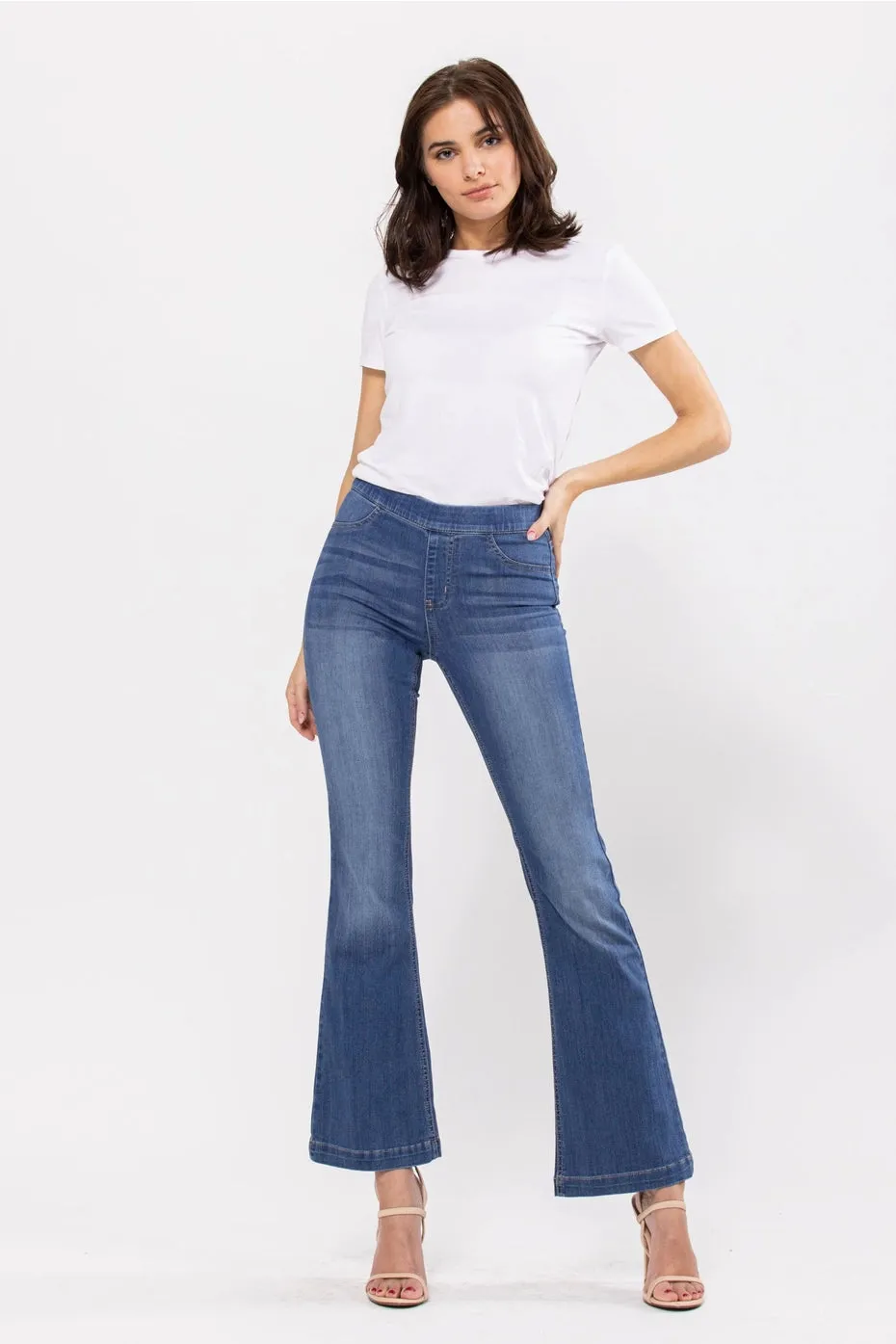 Medium Wash Flared Jegging (30" Inseam)