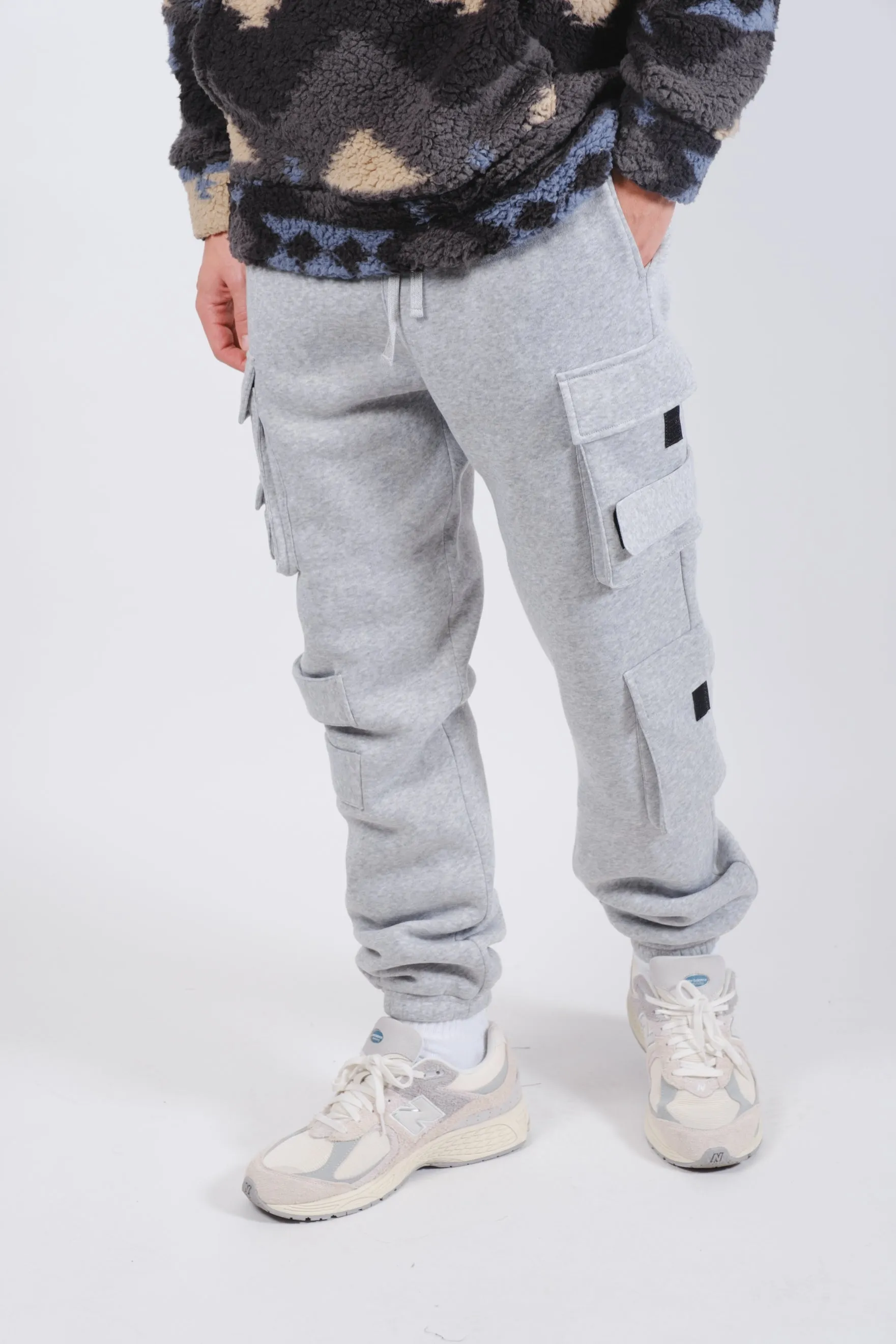 Multi Pocket Velcro Detail Fleece Cargo Sweatpant