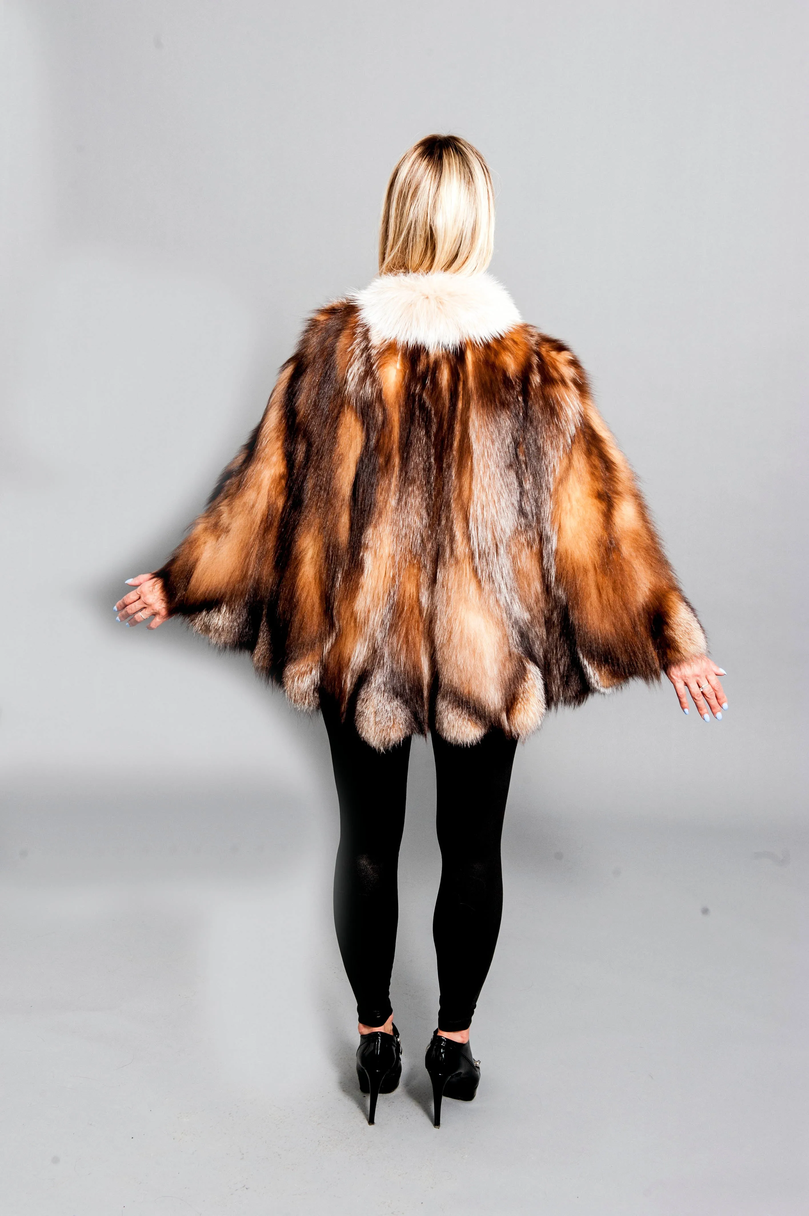 Natural Red Fox Short Cape