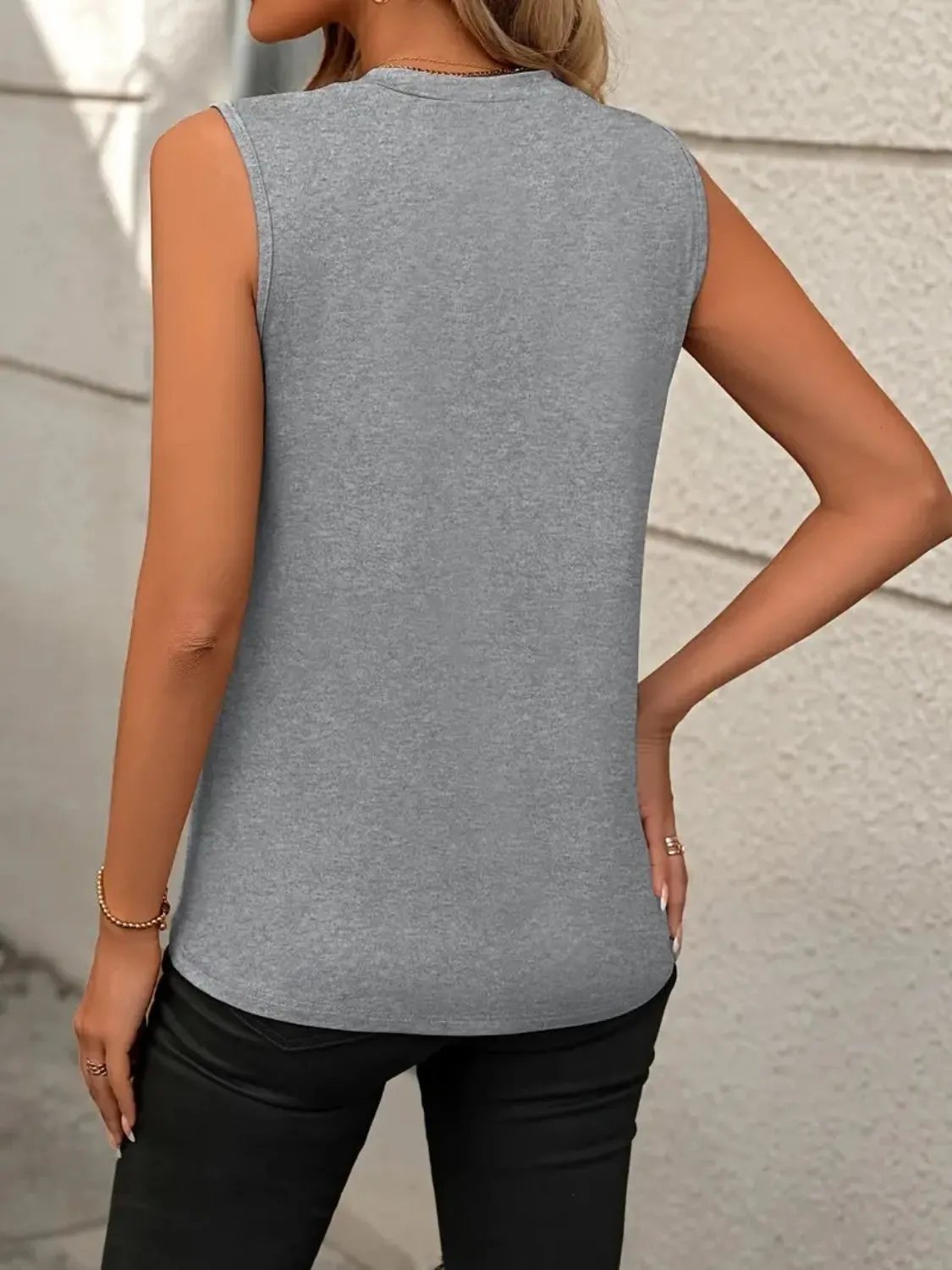 Round Neck Sleeveless Tank Top Women's Casual Solid Color Plain Sleeveless Shirt