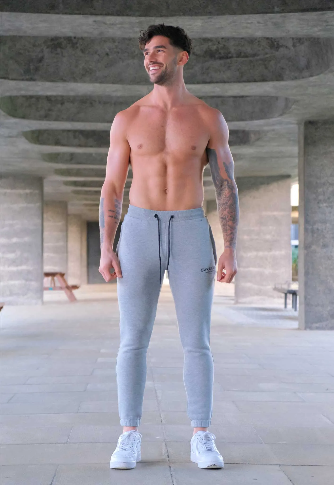 SWEATPANTS - GREY